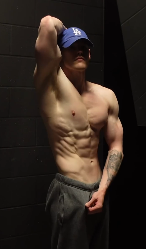 Jesse Carnahan cinematic physique photo
